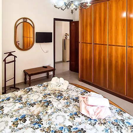 Collelauro4 Apartment Camerano