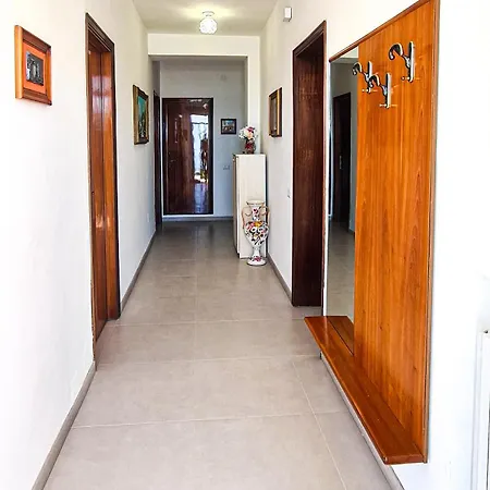 Collelauro4 Apartament *